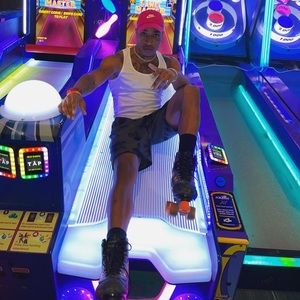 Meet your Posher, Dominique